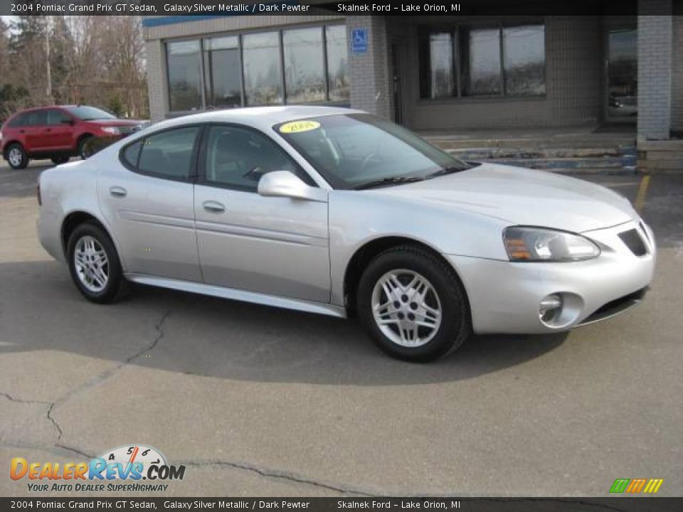 2004 Pontiac Grand Prix GT Sedan Galaxy Silver Metallic / Dark Pewter Photo #13