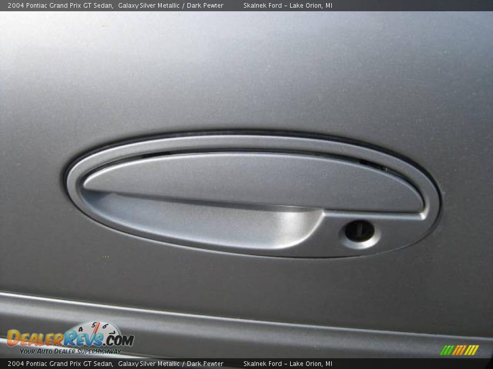 2004 Pontiac Grand Prix GT Sedan Galaxy Silver Metallic / Dark Pewter Photo #21
