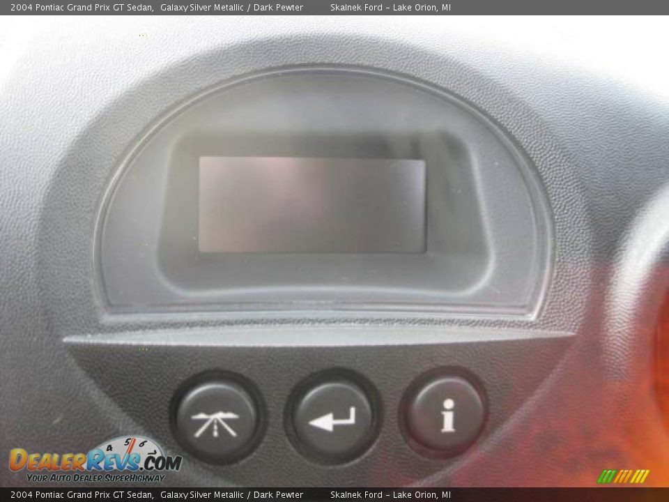 2004 Pontiac Grand Prix GT Sedan Galaxy Silver Metallic / Dark Pewter Photo #28