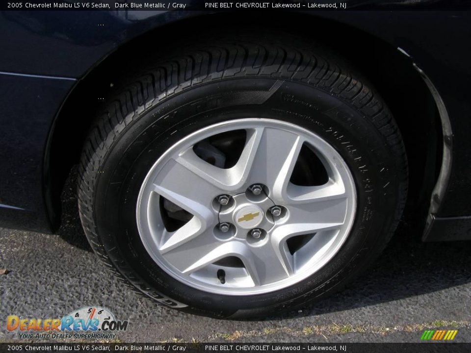 2005 Chevrolet Malibu LS V6 Sedan Dark Blue Metallic / Gray Photo #13