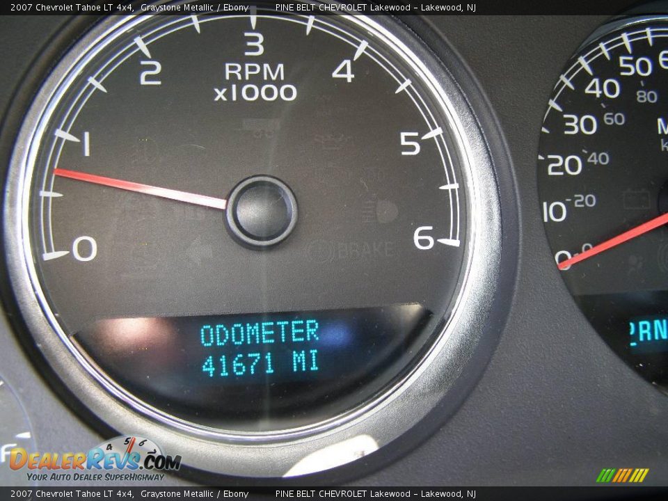 2007 Chevrolet Tahoe LT 4x4 Graystone Metallic / Ebony Photo #15