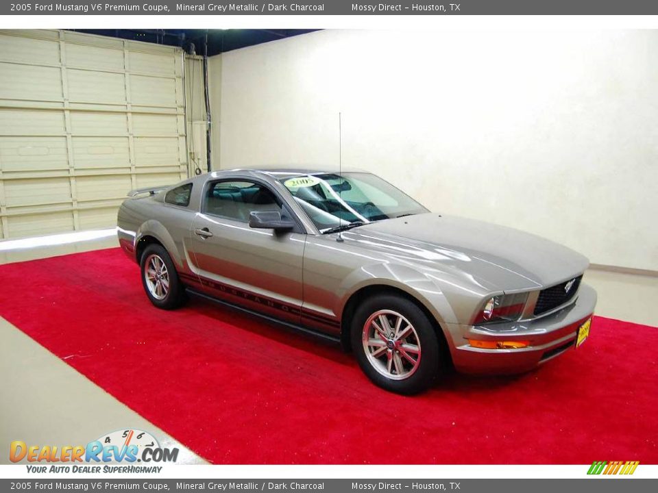 2005 Ford Mustang V6 Premium Coupe Mineral Grey Metallic / Dark Charcoal Photo #1