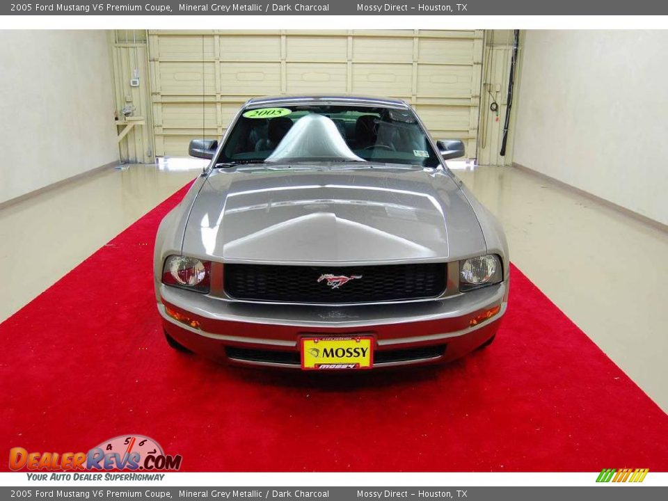 2005 Ford Mustang V6 Premium Coupe Mineral Grey Metallic / Dark Charcoal Photo #2