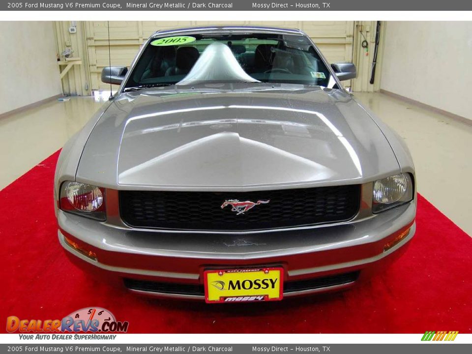 2005 Ford Mustang V6 Premium Coupe Mineral Grey Metallic / Dark Charcoal Photo #13