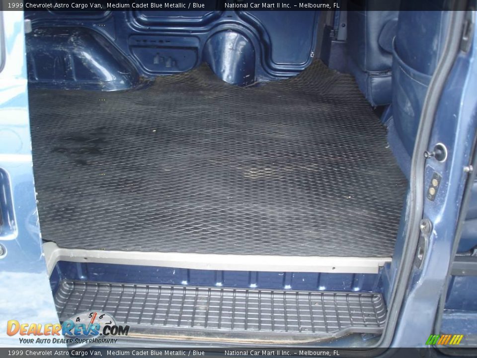 1999 Chevrolet Astro Cargo Van Medium Cadet Blue Metallic / Blue Photo #14