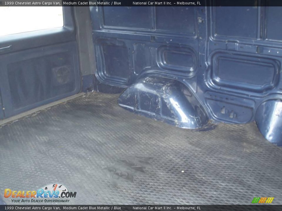 1999 Chevrolet Astro Cargo Van Medium Cadet Blue Metallic / Blue Photo #15