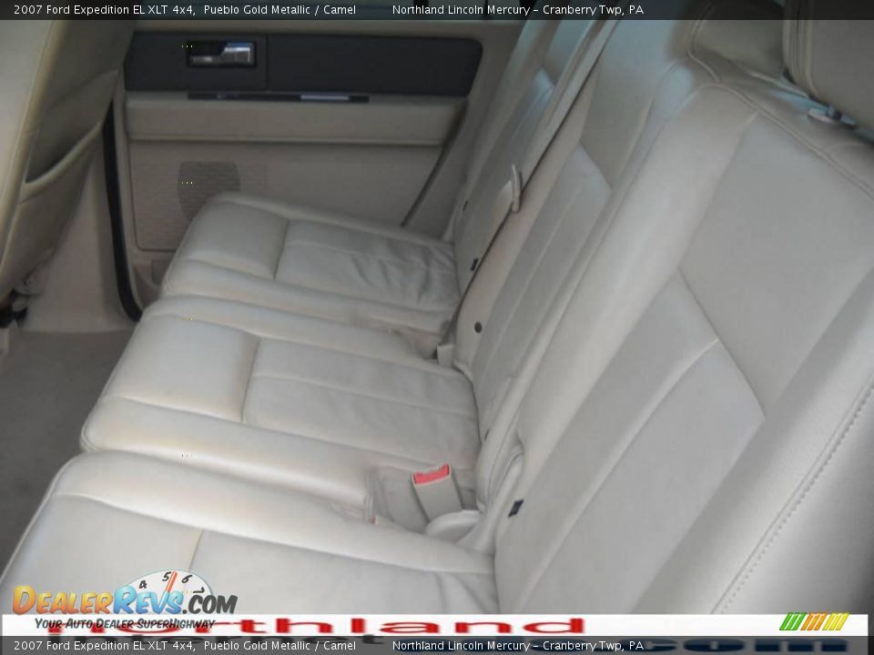 2007 Ford Expedition EL XLT 4x4 Pueblo Gold Metallic / Camel Photo #11