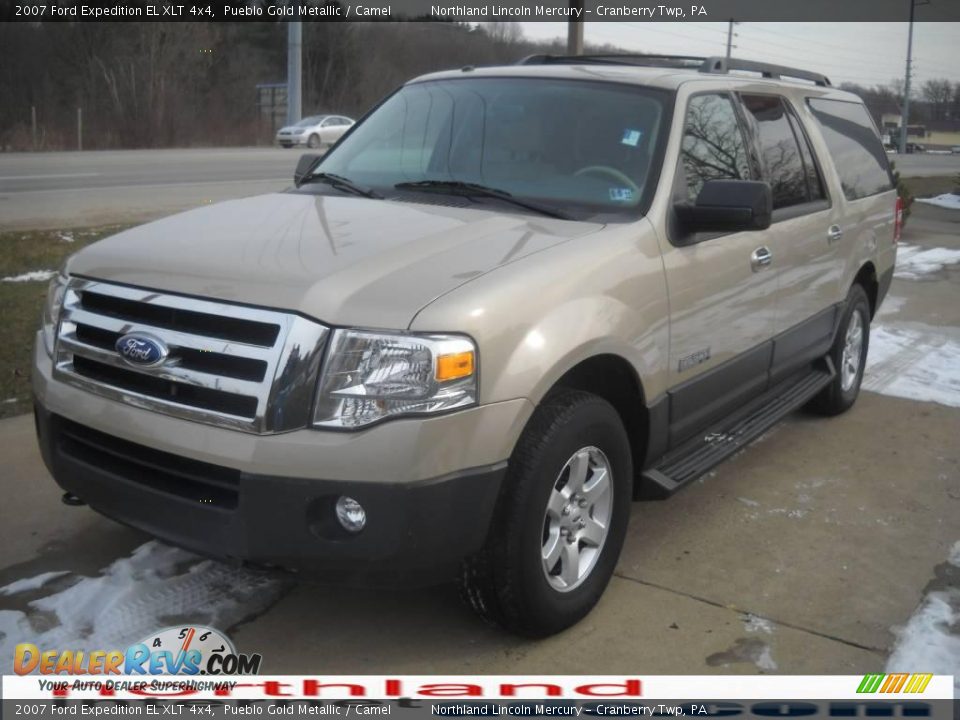 2007 Ford Expedition EL XLT 4x4 Pueblo Gold Metallic / Camel Photo #13