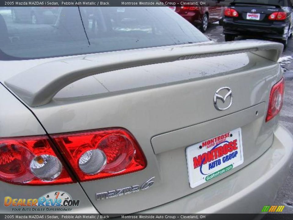 2005 Mazda MAZDA6 i Sedan Pebble Ash Metallic / Black Photo #28