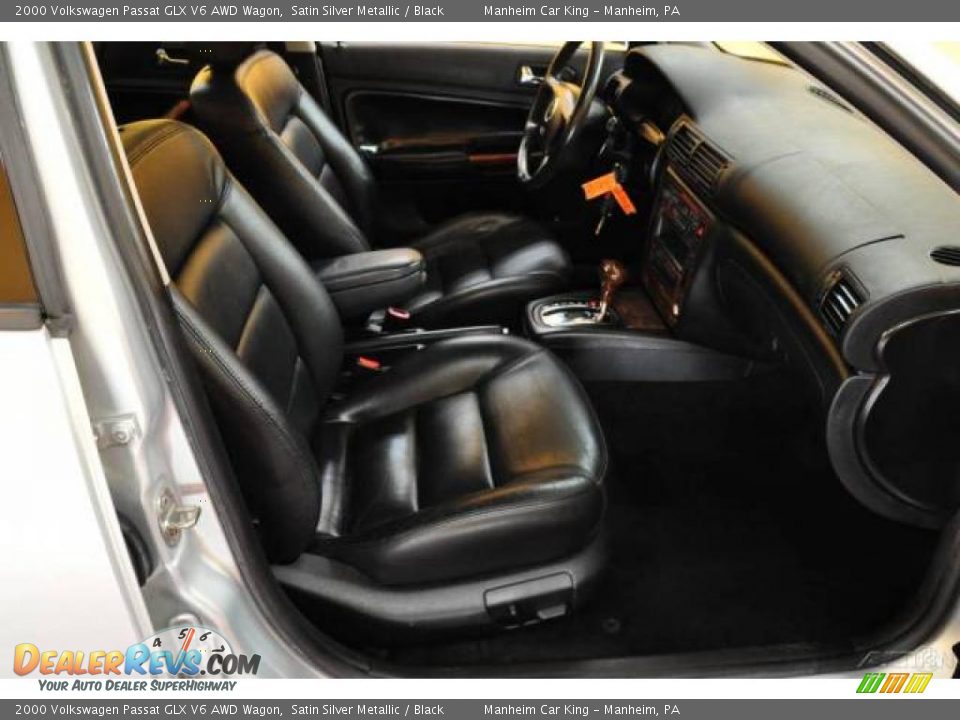 2000 Volkswagen Passat GLX V6 AWD Wagon Satin Silver Metallic / Black Photo #11