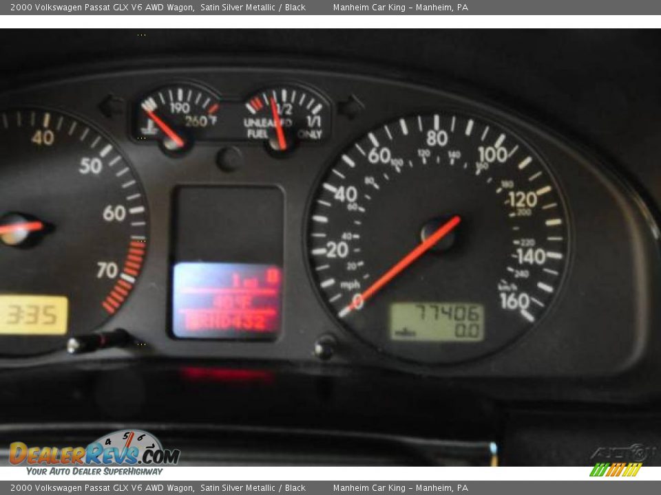 2000 Volkswagen Passat GLX V6 AWD Wagon Satin Silver Metallic / Black Photo #15