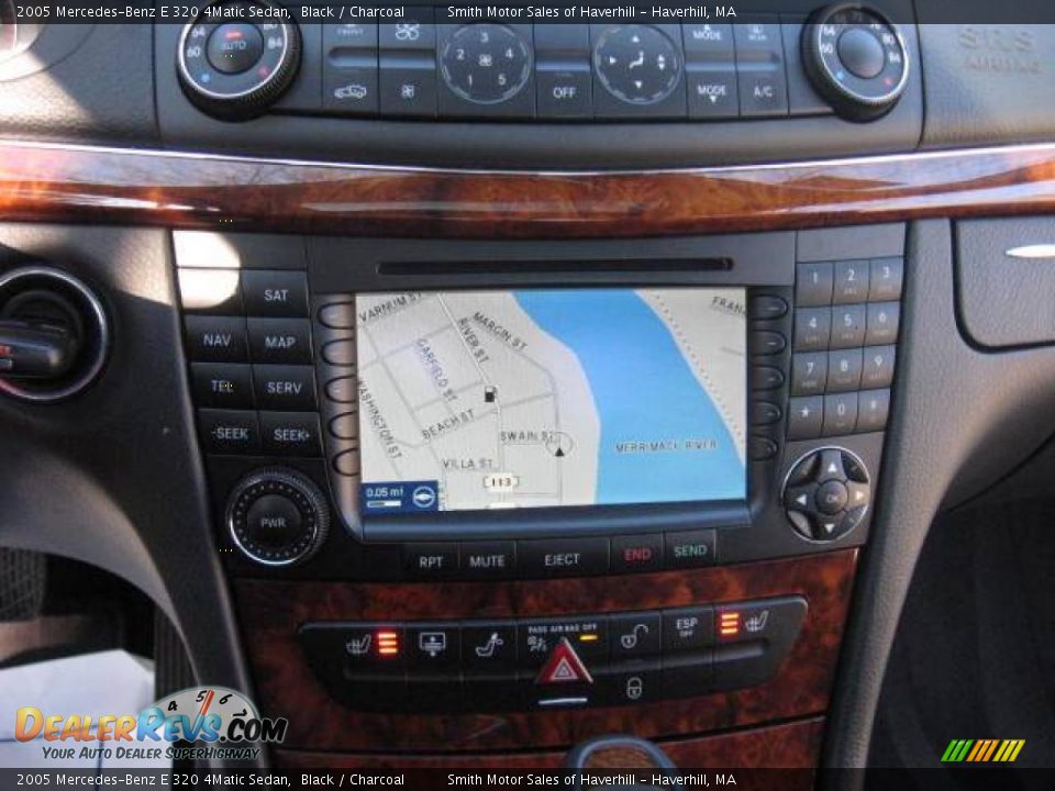 2005 Mercedes-Benz E 320 4Matic Sedan Black / Charcoal Photo #14