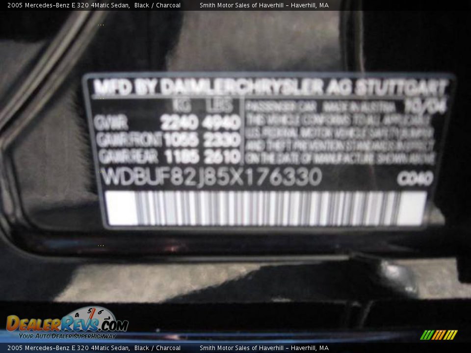 2005 Mercedes-Benz E 320 4Matic Sedan Black / Charcoal Photo #21
