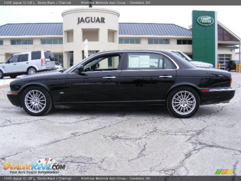 2006 Jaguar XJ XJ8 L Ebony Black / Charcoal Photo #2