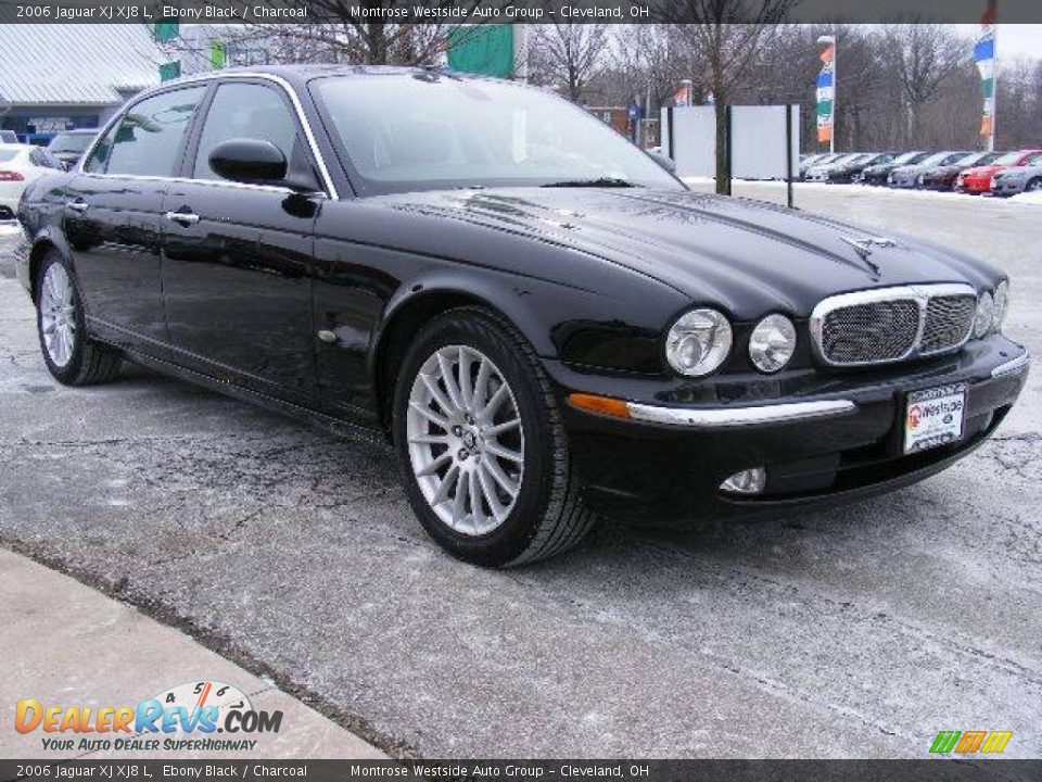 2006 Jaguar XJ XJ8 L Ebony Black / Charcoal Photo #7