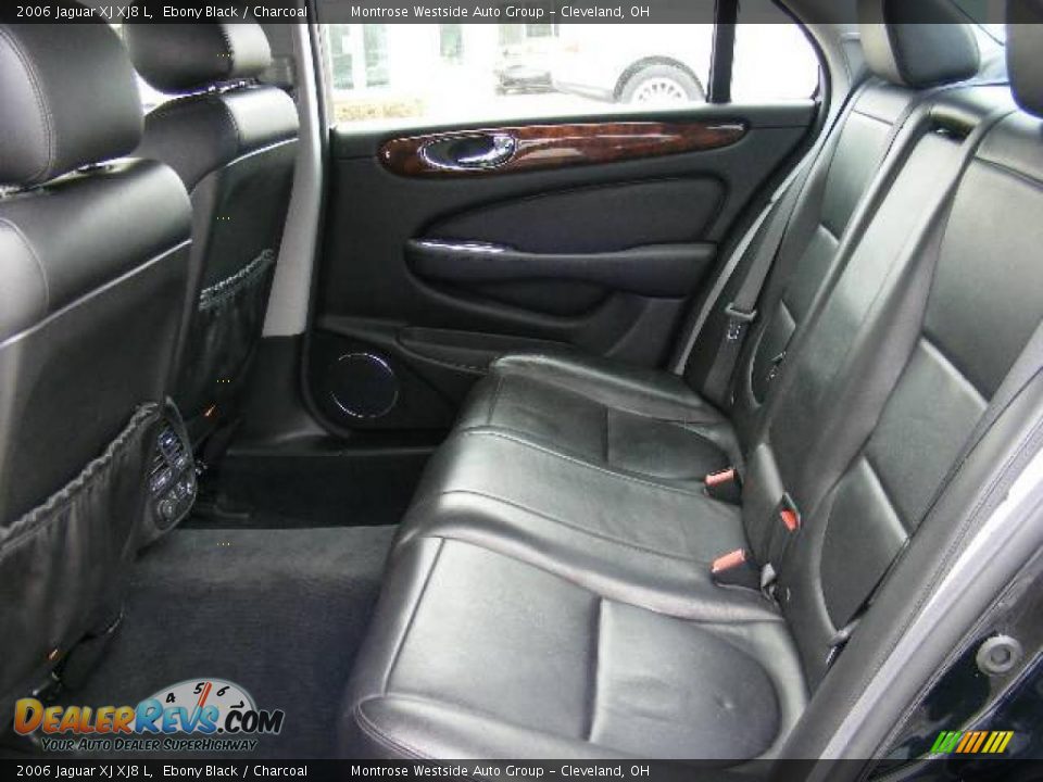 2006 Jaguar XJ XJ8 L Ebony Black / Charcoal Photo #11