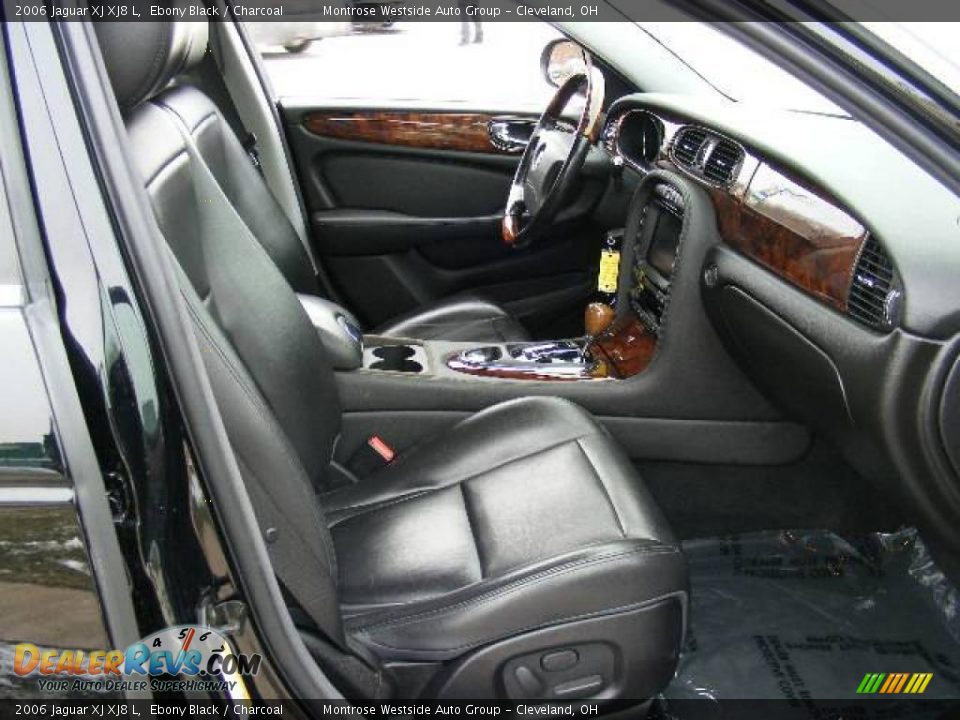 2006 Jaguar XJ XJ8 L Ebony Black / Charcoal Photo #13