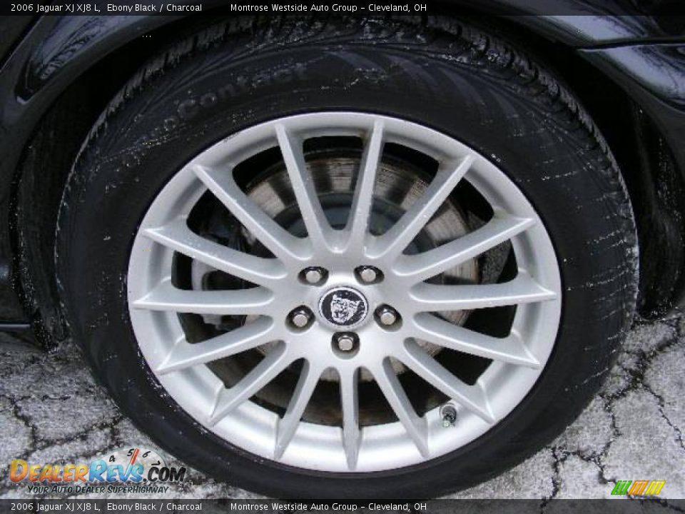2006 Jaguar XJ XJ8 L Ebony Black / Charcoal Photo #29