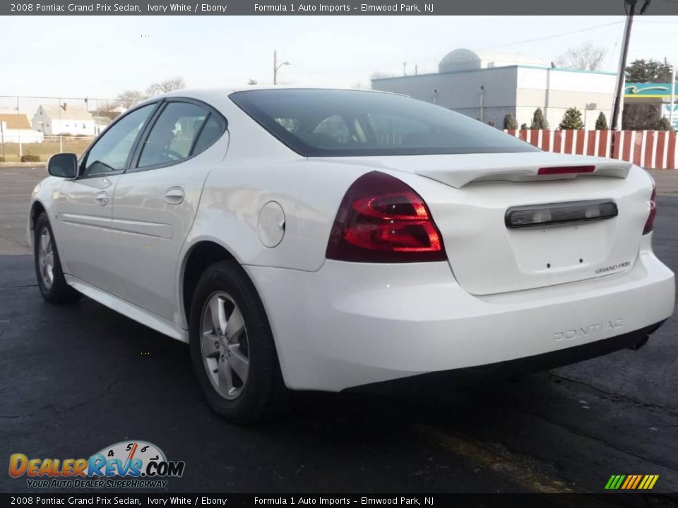 2008 Pontiac Grand Prix Sedan Ivory White / Ebony Photo #4