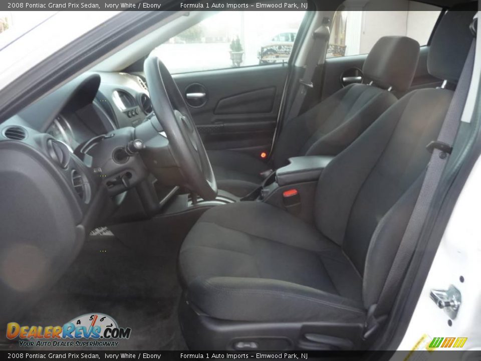 2008 Pontiac Grand Prix Sedan Ivory White / Ebony Photo #18