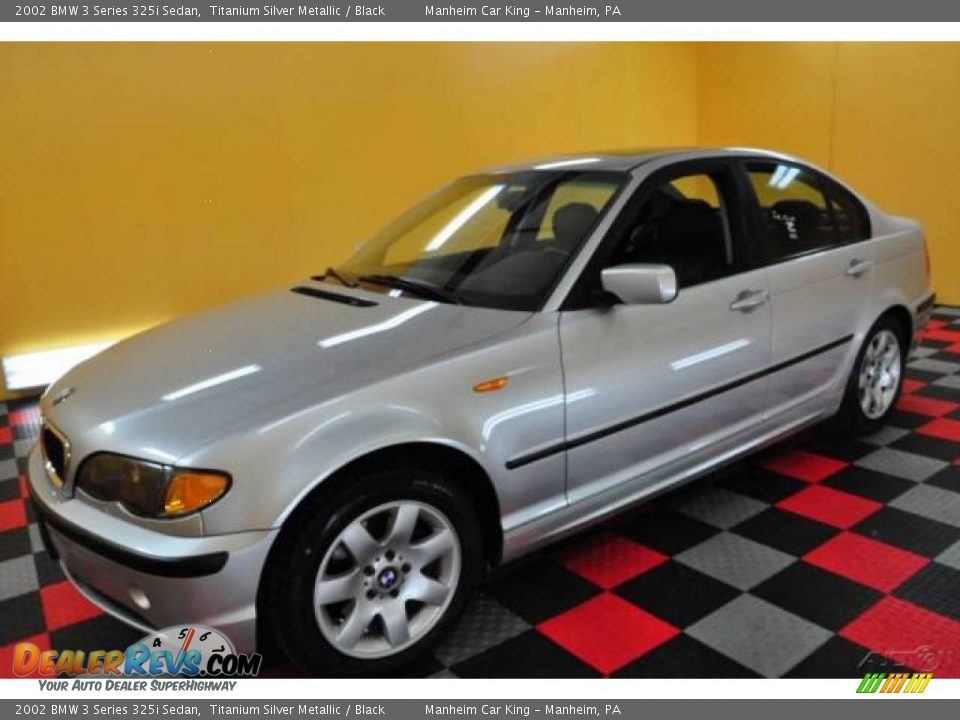 2002 BMW 3 Series 325i Sedan Titanium Silver Metallic / Black Photo #3