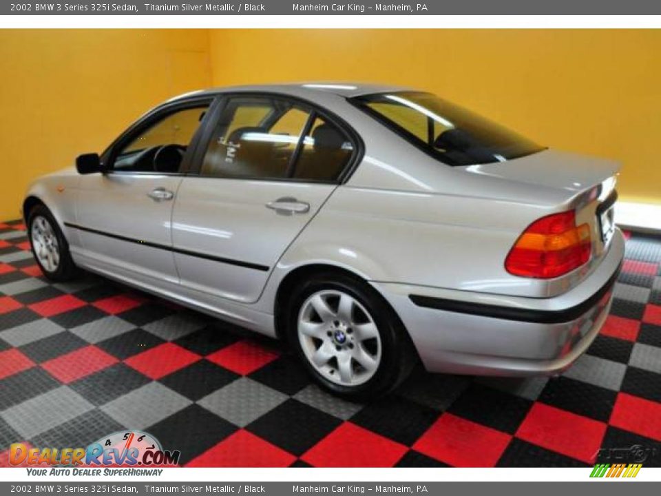 2002 BMW 3 Series 325i Sedan Titanium Silver Metallic / Black Photo #4