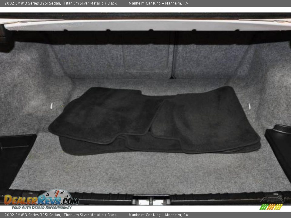 2002 BMW 3 Series 325i Sedan Titanium Silver Metallic / Black Photo #11