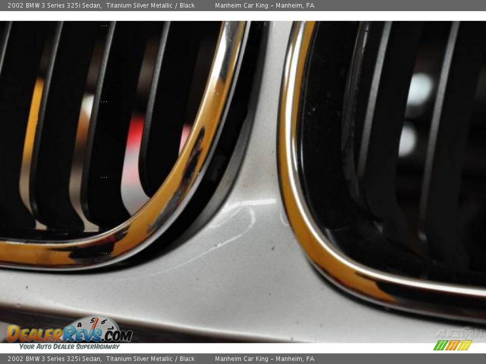 2002 BMW 3 Series 325i Sedan Titanium Silver Metallic / Black Photo #22