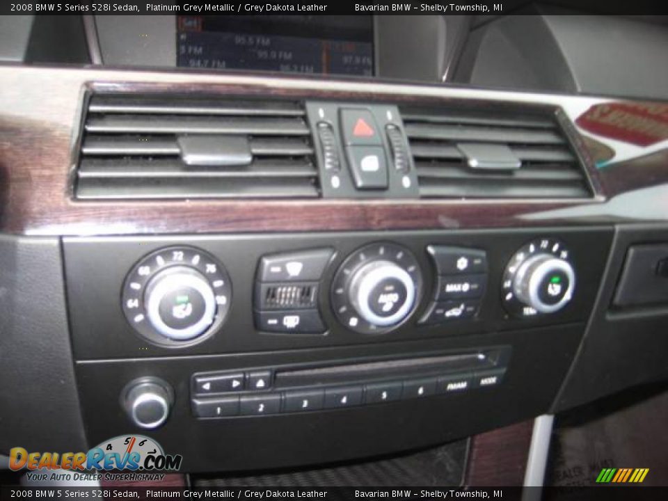 2008 BMW 5 Series 528i Sedan Platinum Grey Metallic / Grey Dakota Leather Photo #19