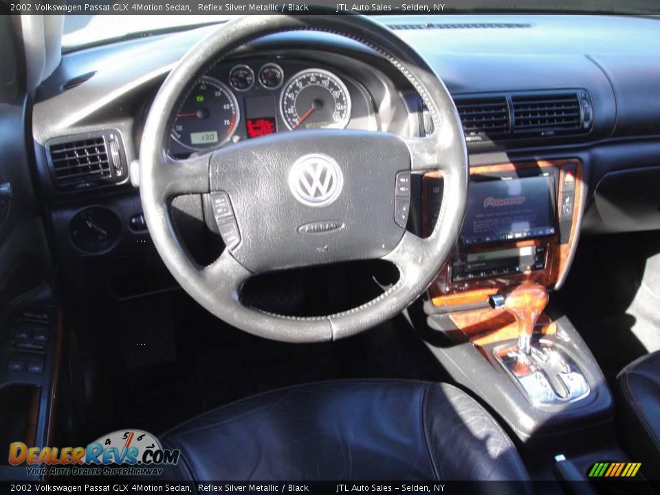2002 Volkswagen Passat GLX 4Motion Sedan Reflex Silver Metallic / Black Photo #14
