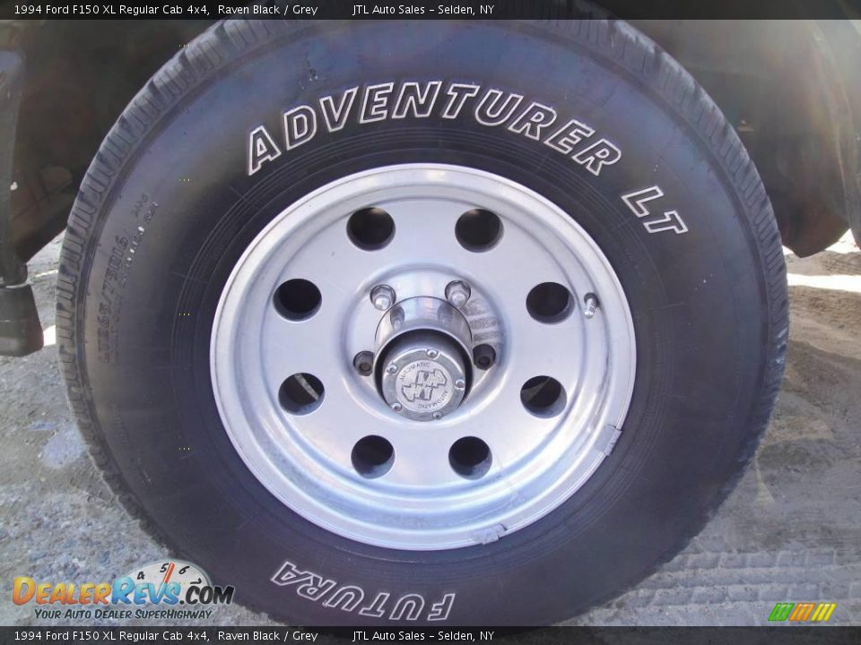 1994 Ford F150 XL Regular Cab 4x4 Raven Black / Grey Photo #7