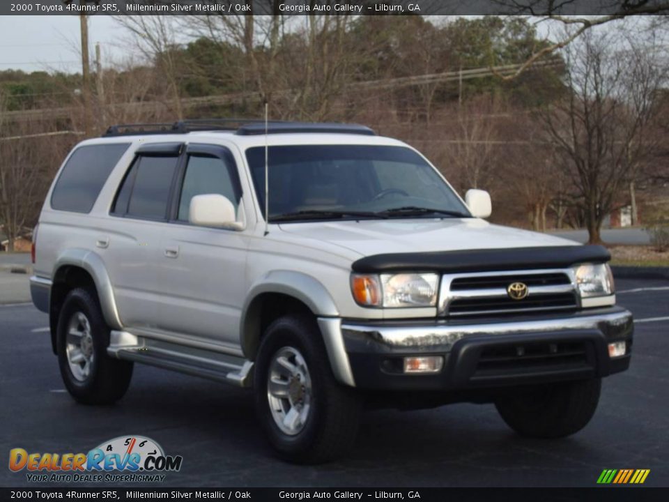 2000 Toyota 4Runner SR5 Millennium Silver Metallic / Oak Photo #1