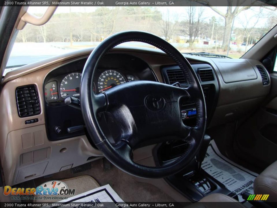 2000 Toyota 4Runner SR5 Millennium Silver Metallic / Oak Photo #10