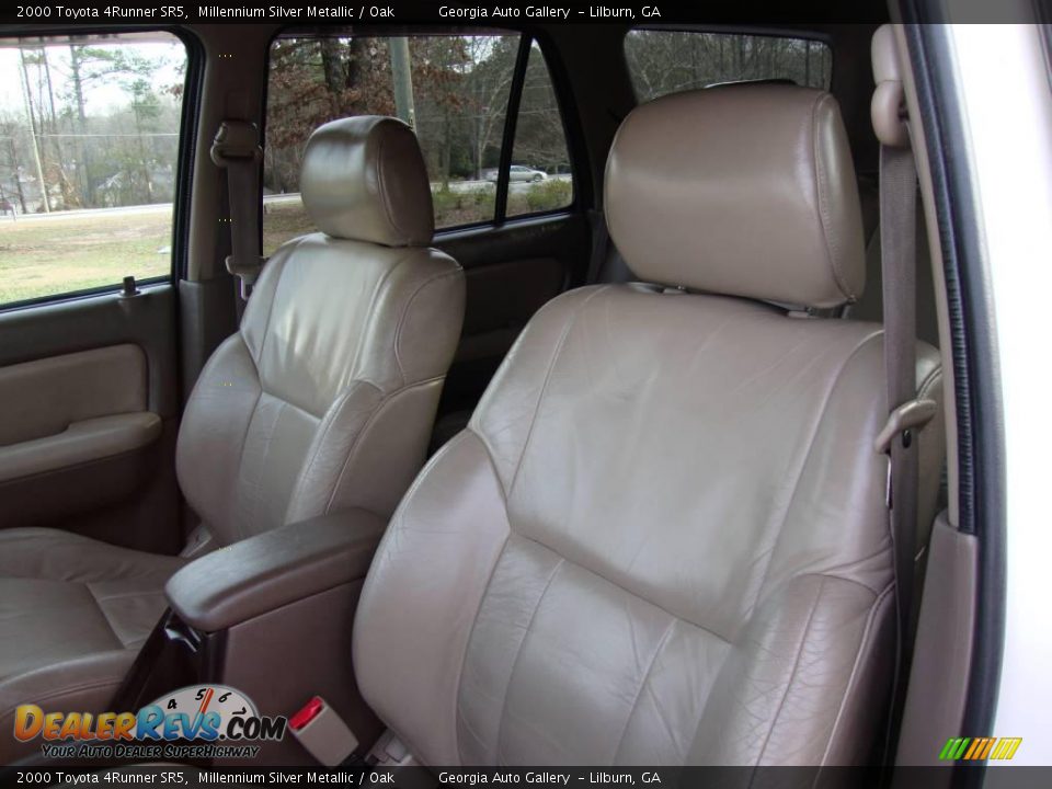 2000 Toyota 4Runner SR5 Millennium Silver Metallic / Oak Photo #14
