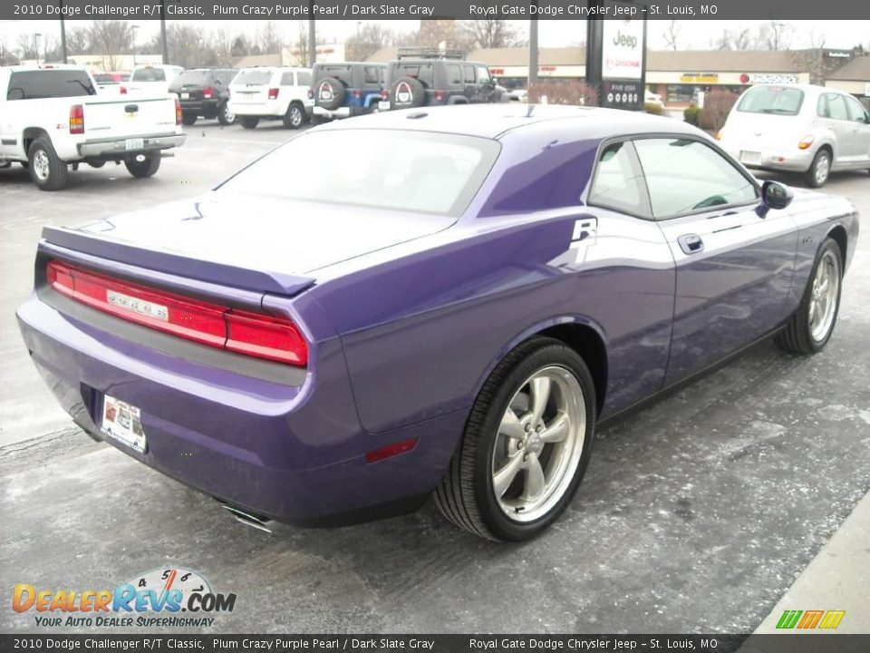 2010 Dodge Challenger R/T Classic Plum Crazy Purple Pearl / Dark Slate Gray Photo #4