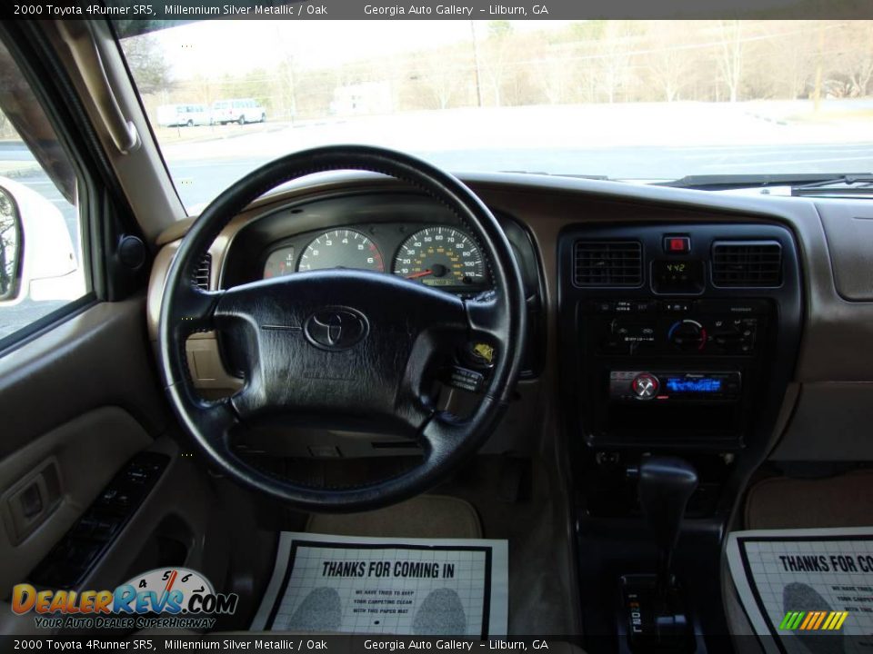 2000 Toyota 4Runner SR5 Millennium Silver Metallic / Oak Photo #21