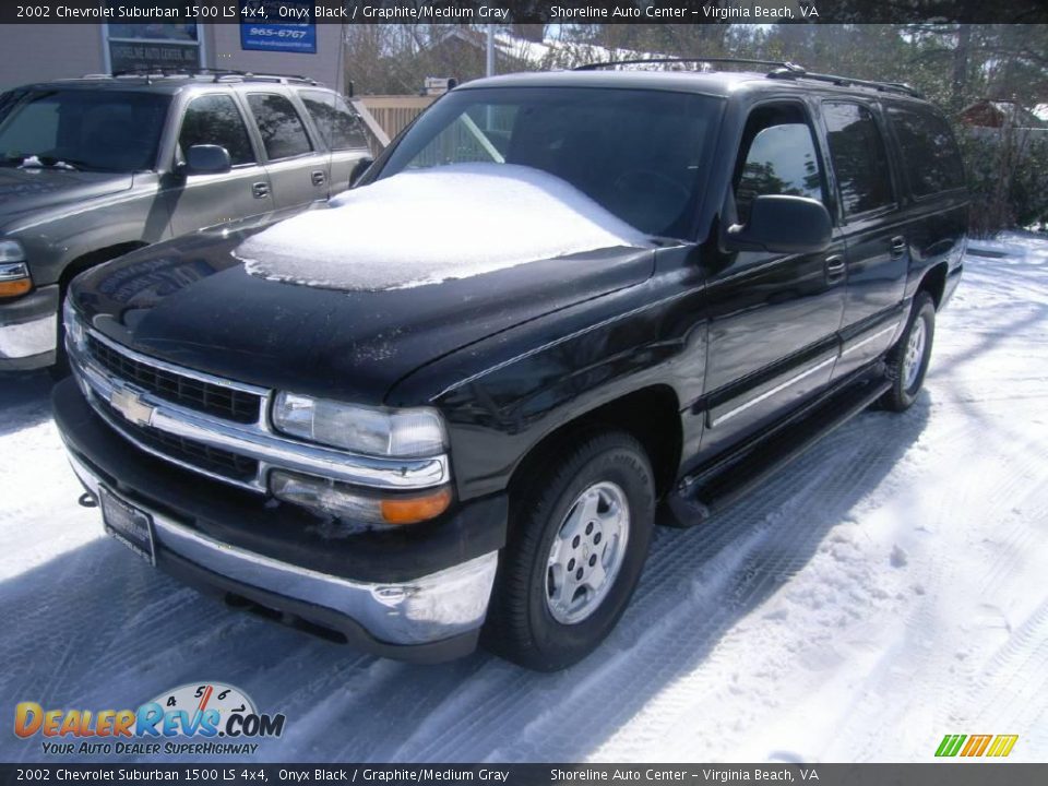 2002 Chevrolet Suburban 1500 LS 4x4 Onyx Black / Graphite/Medium Gray Photo #2