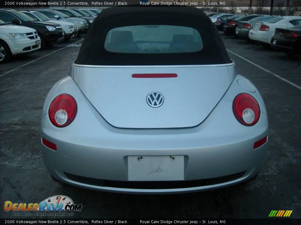 2006 Volkswagen New Beetle 2.5 Convertible Reflex Silver / Black Photo #6