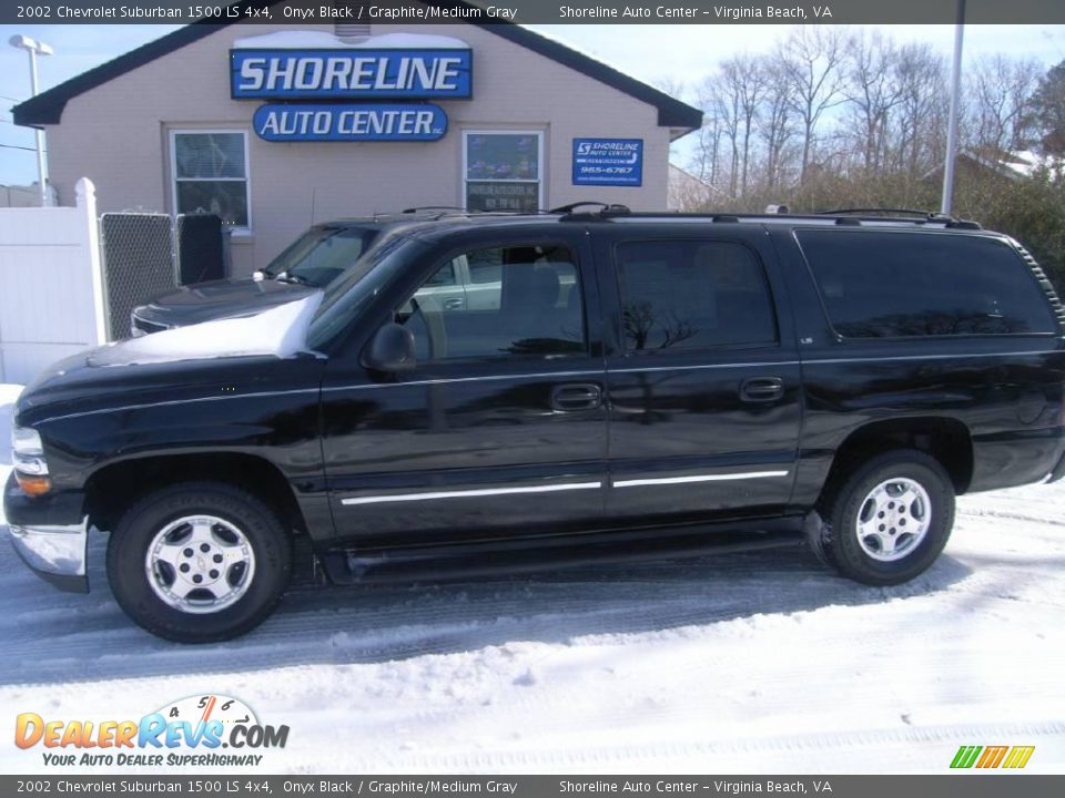 2002 Chevrolet Suburban 1500 LS 4x4 Onyx Black / Graphite/Medium Gray Photo #3