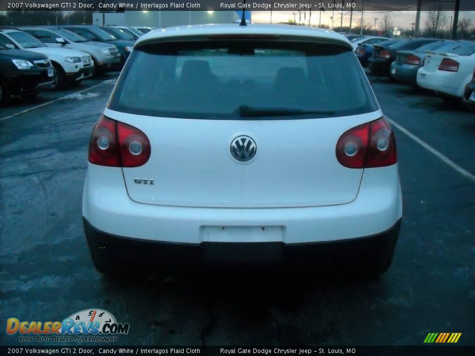 2007 Volkswagen GTI 2 Door Candy White / Interlagos Plaid Cloth Photo #6