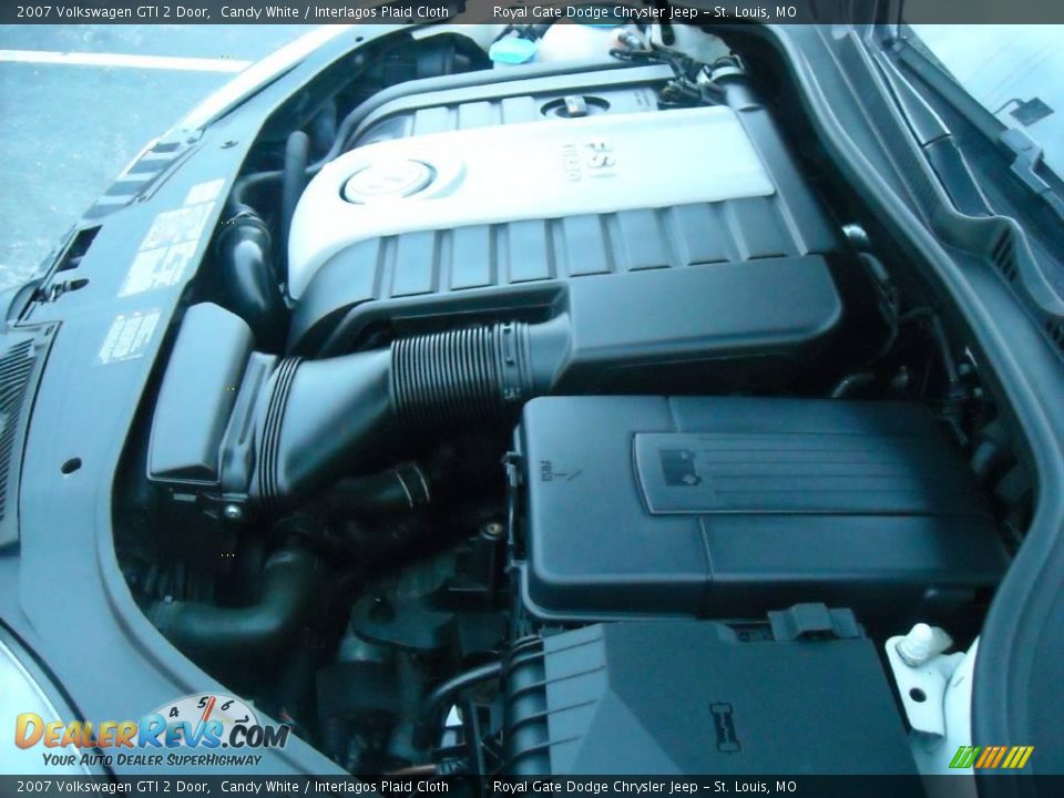 2007 Volkswagen GTI 2 Door Candy White / Interlagos Plaid Cloth Photo #15