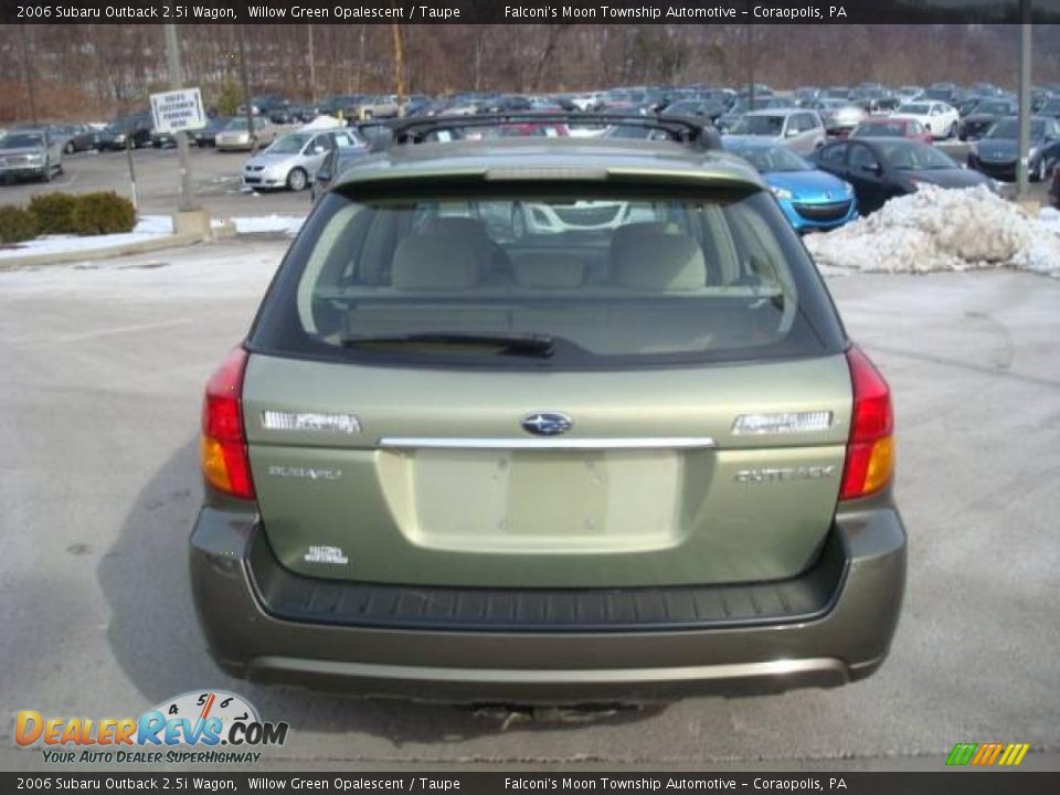 2006 Subaru Outback 2.5i Wagon Willow Green Opalescent / Taupe Photo #3