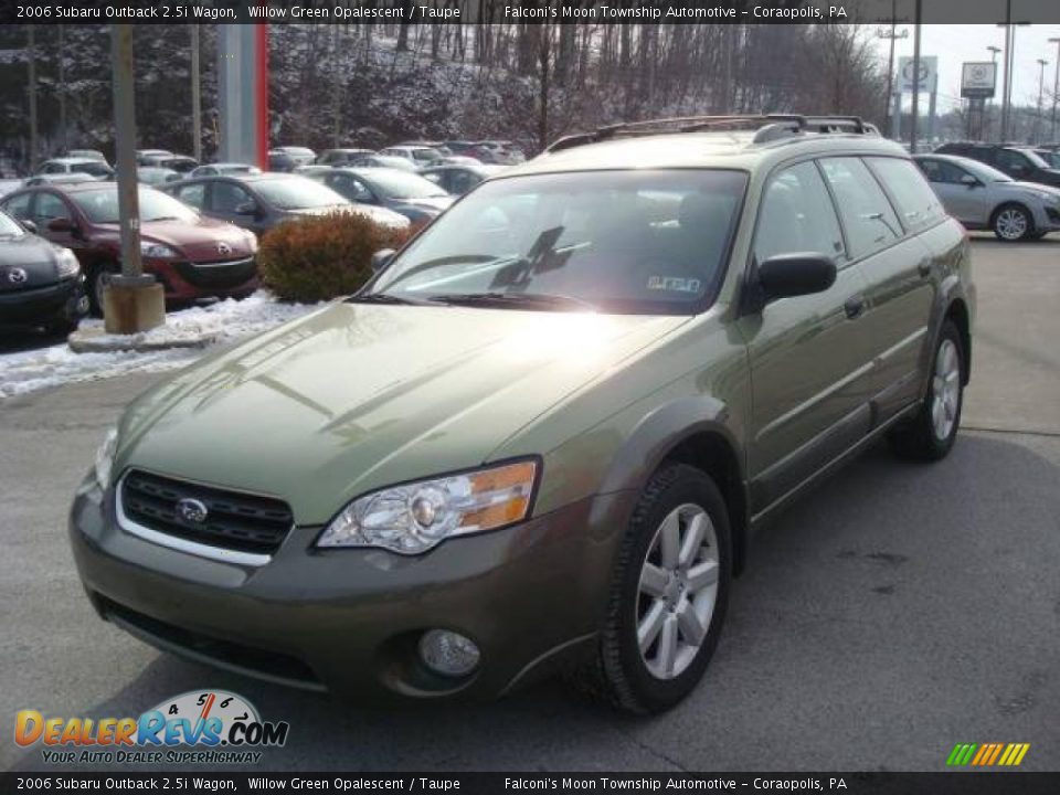 2006 Subaru Outback 2.5i Wagon Willow Green Opalescent / Taupe Photo #5
