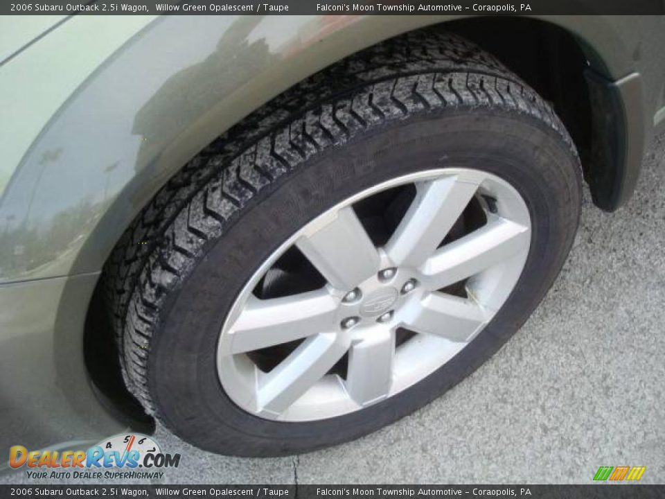 2006 Subaru Outback 2.5i Wagon Willow Green Opalescent / Taupe Photo #7