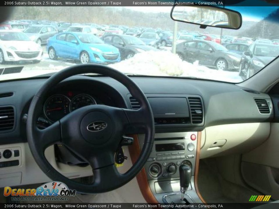 2006 Subaru Outback 2.5i Wagon Willow Green Opalescent / Taupe Photo #10