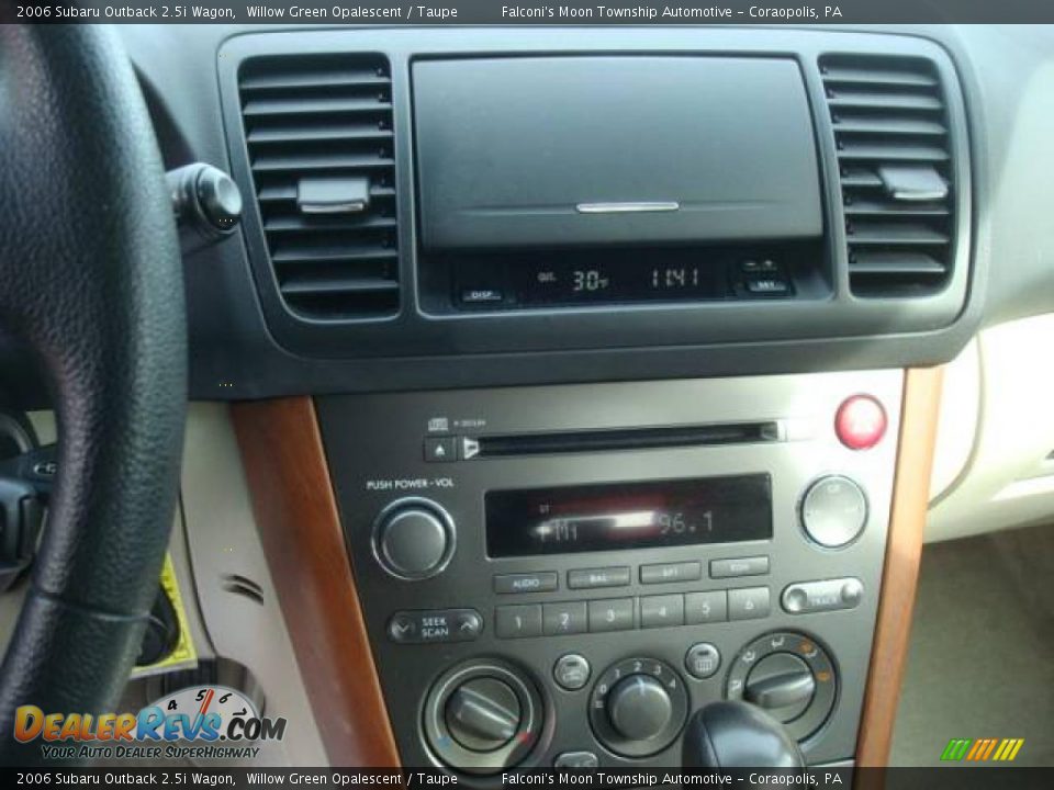 2006 Subaru Outback 2.5i Wagon Willow Green Opalescent / Taupe Photo #13