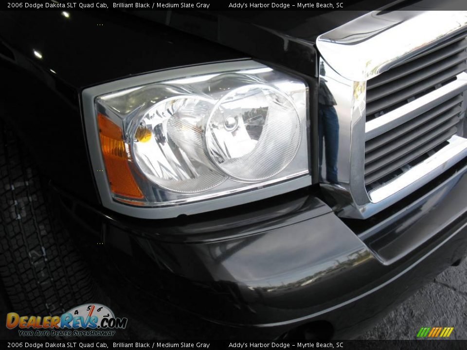 2006 Dodge Dakota SLT Quad Cab Brilliant Black / Medium Slate Gray Photo #4