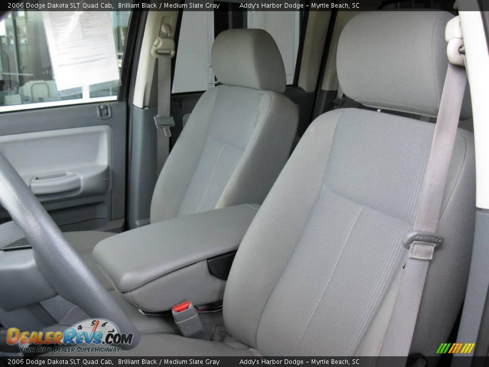 2006 Dodge Dakota SLT Quad Cab Brilliant Black / Medium Slate Gray Photo #12