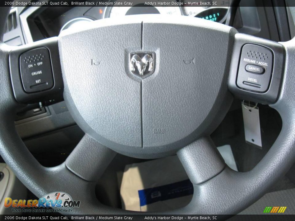 2006 Dodge Dakota SLT Quad Cab Brilliant Black / Medium Slate Gray Photo #21