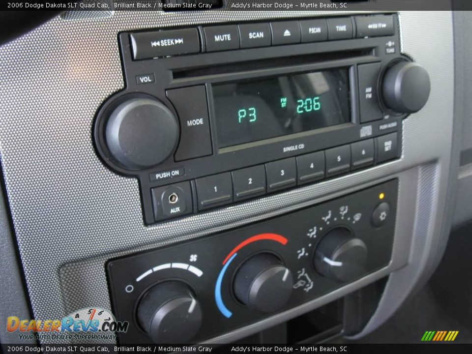 2006 Dodge Dakota SLT Quad Cab Brilliant Black / Medium Slate Gray Photo #26